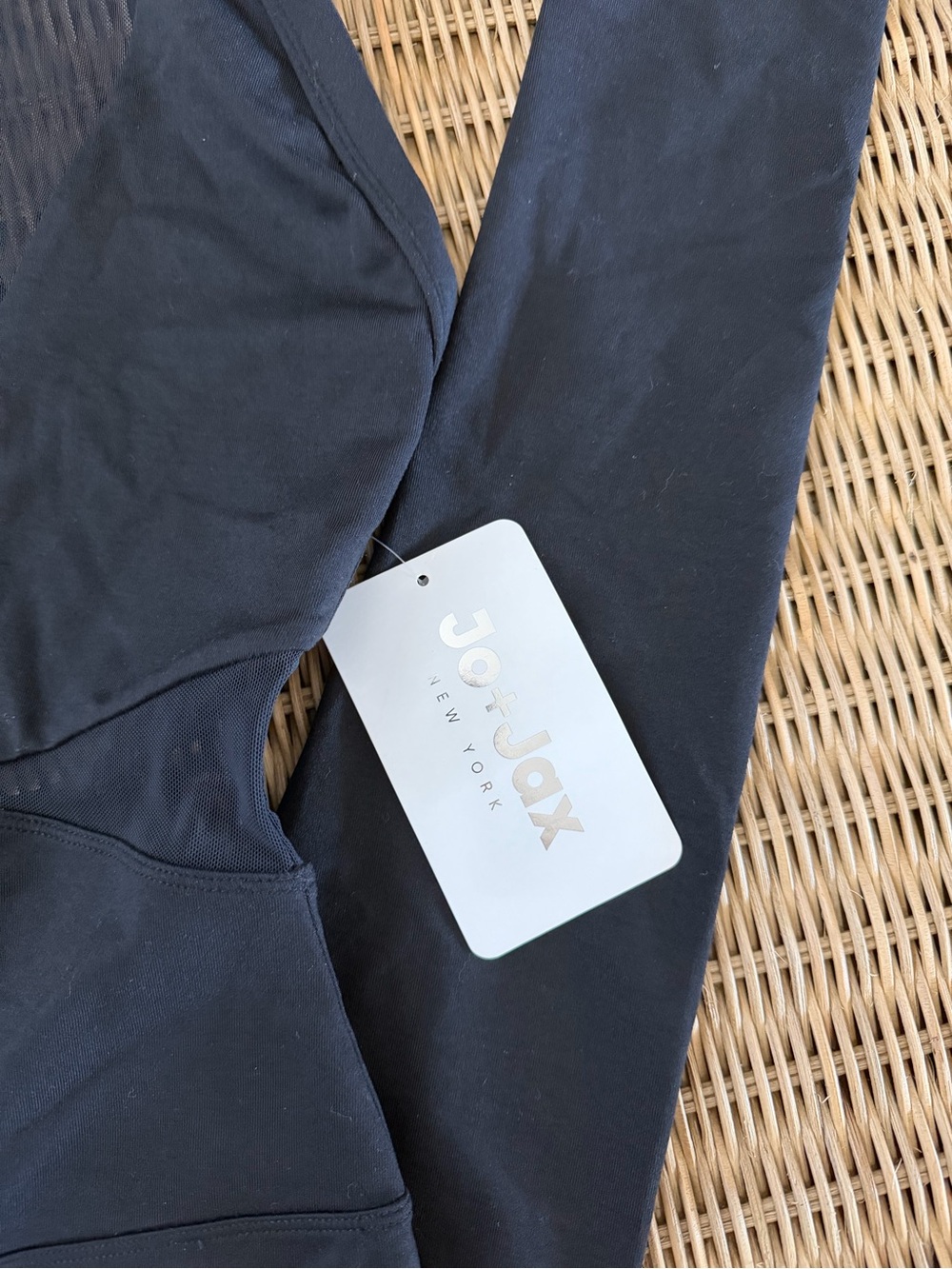 JO+JAX NWT Black Plunge Neck Uni - Picture 3 of 5